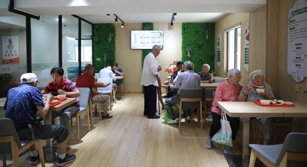 構建養老服務網絡，嘉定鎮讓老年人從“養老”進階到“享老”
